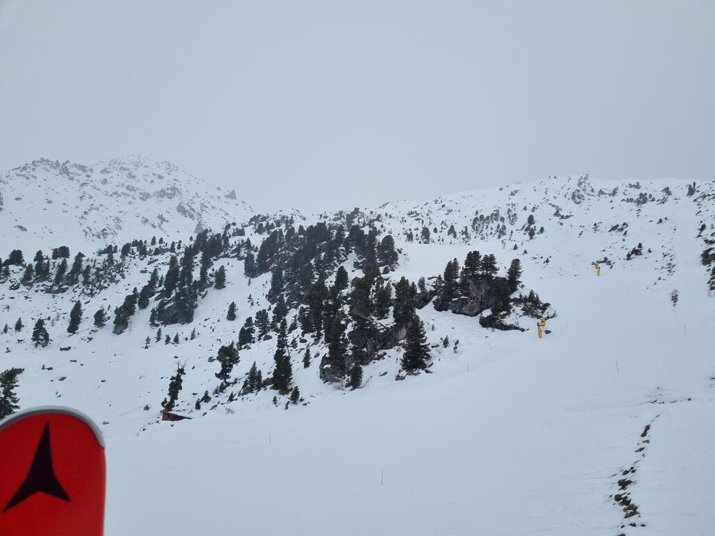 Plan du Fou, bisher nur mit der roten geöffnet. Leer, Sicht oben leider nicht gut. Pistenqualität aber hervorragend.