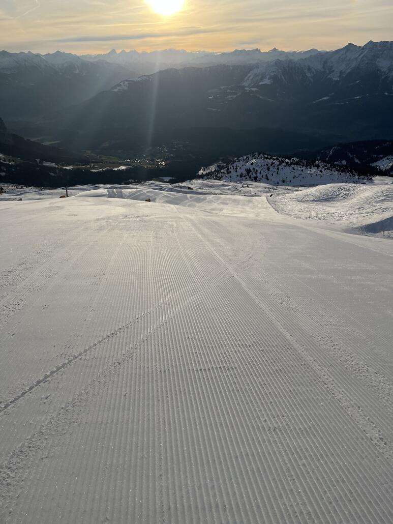 Mutta Abfahrt, sehr schön. <br />Mutta Abfahrt auch sehr schön.