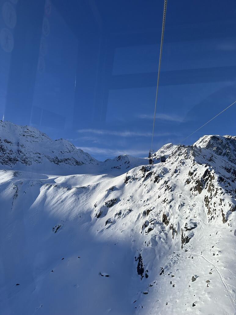 Dann Weissejochbahn hoch.