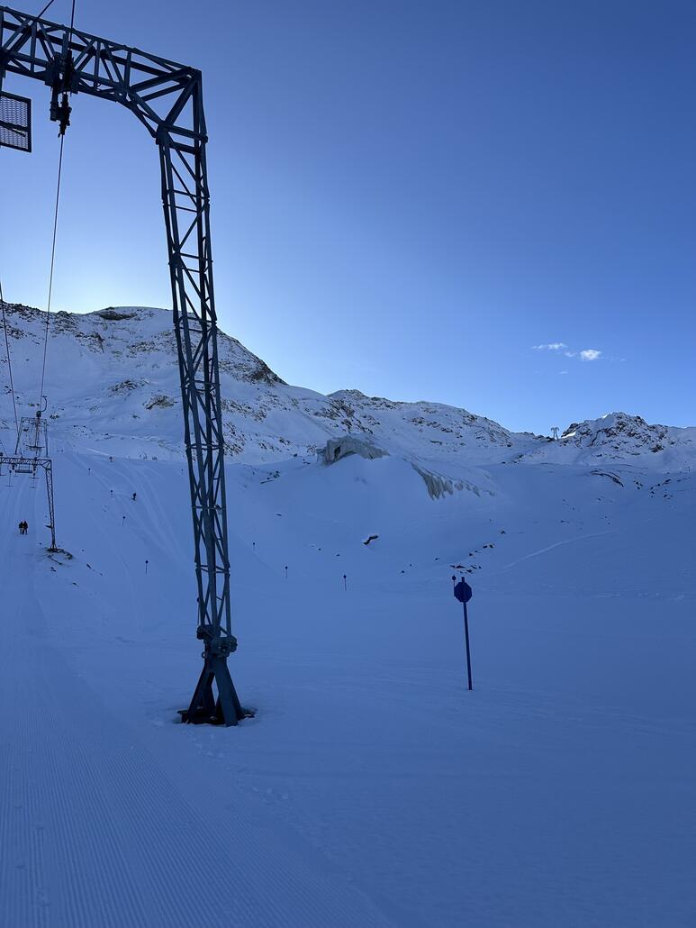 Dann um 12 macht überraschend noch der Nörderjoch auf, Liftler sagte mir, sie haben den Morgen noch Steine gesammelt, Super Service!