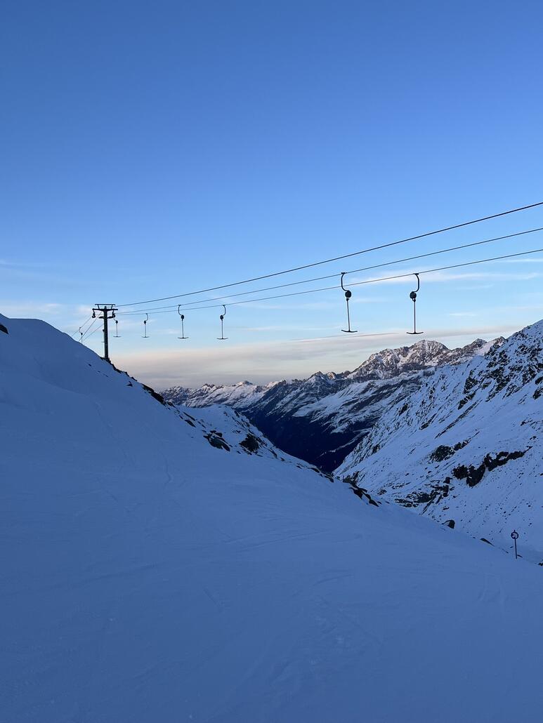 Letzte Abfahrt :) Absoluter Traumtag, sehr nettes Liftpersonal und tolles Gebiet, komme gerne wieder.