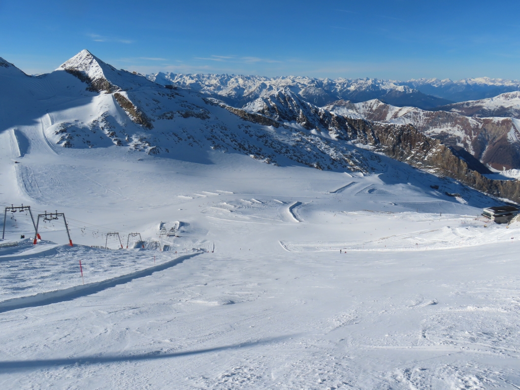 Windgeschützter waren die steilen Pisten, die von der Gefrorenen Wand starten.