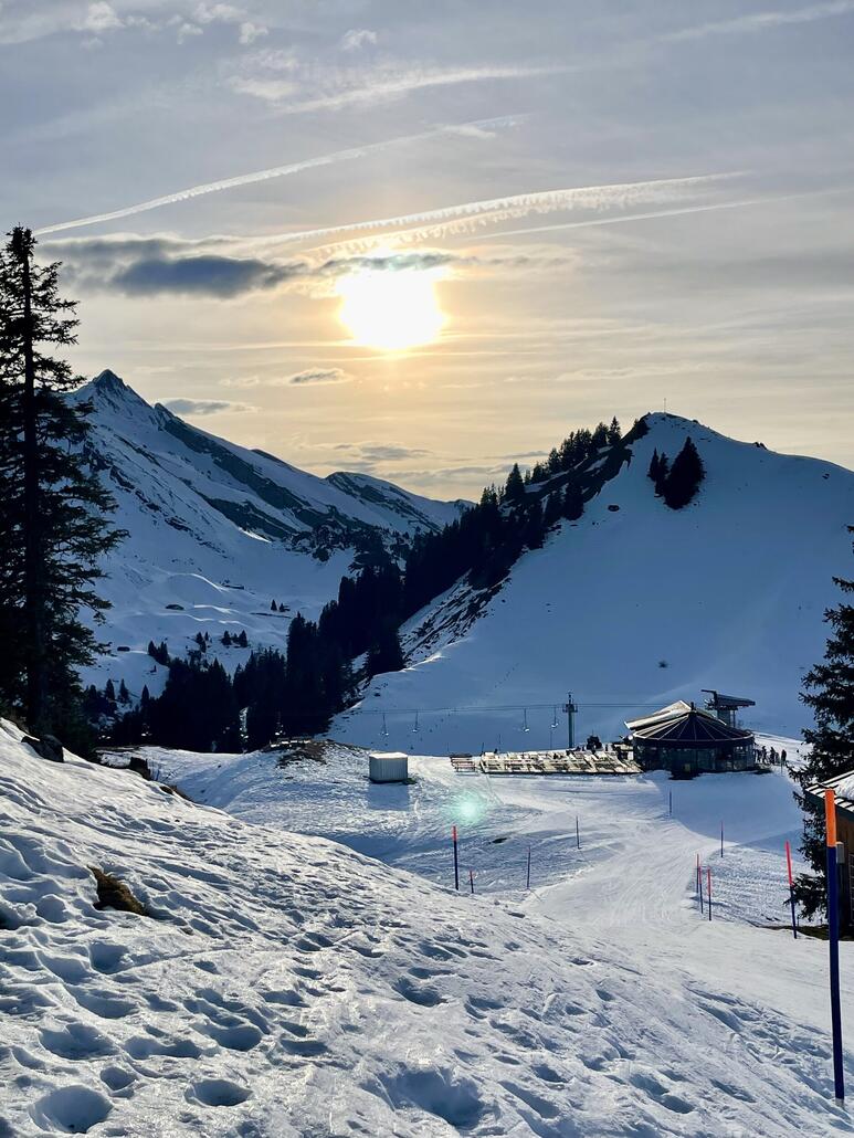 Kmmer schön die Abendstimmung auf den Ergglenpisten