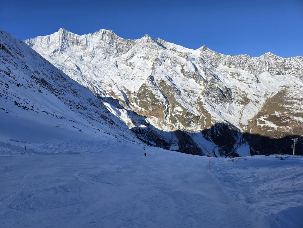 20251227_105317.jpg (1.21 MiB) 1812 mal betrachtet Am Plattjen. Auch hier super Piste und relativ leer. Auch hier gibt es gerade einige Wiederholungen.