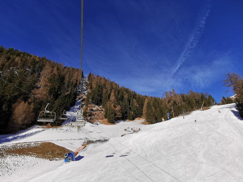 5. Figollift. Hier ganztags keine Wartezeit und immer allein im Sessel. Und das in den Weihnachtsferien?!? Mögen die Leute keine fix geklemmten Lifte?
