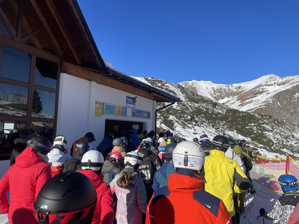 Wartezeit am Tuxer Joch