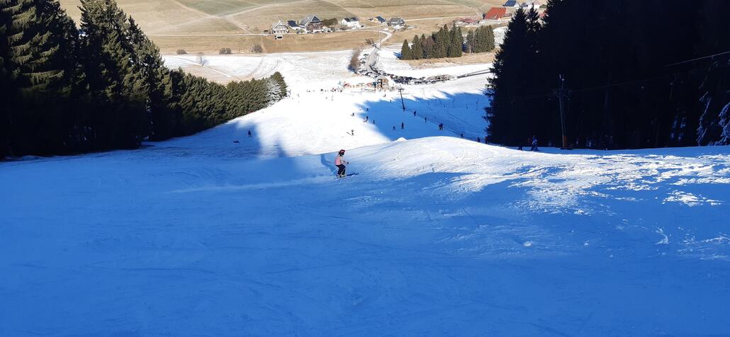Beschneiungshügel von letzter Nacht