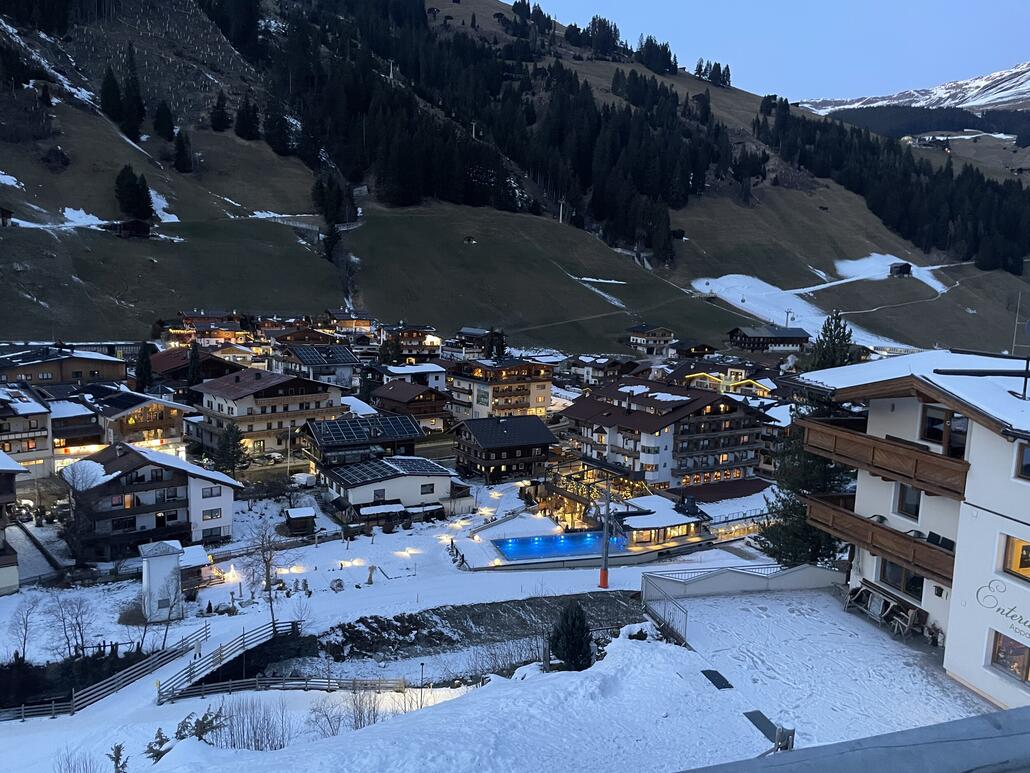 Blick über Lanersbach