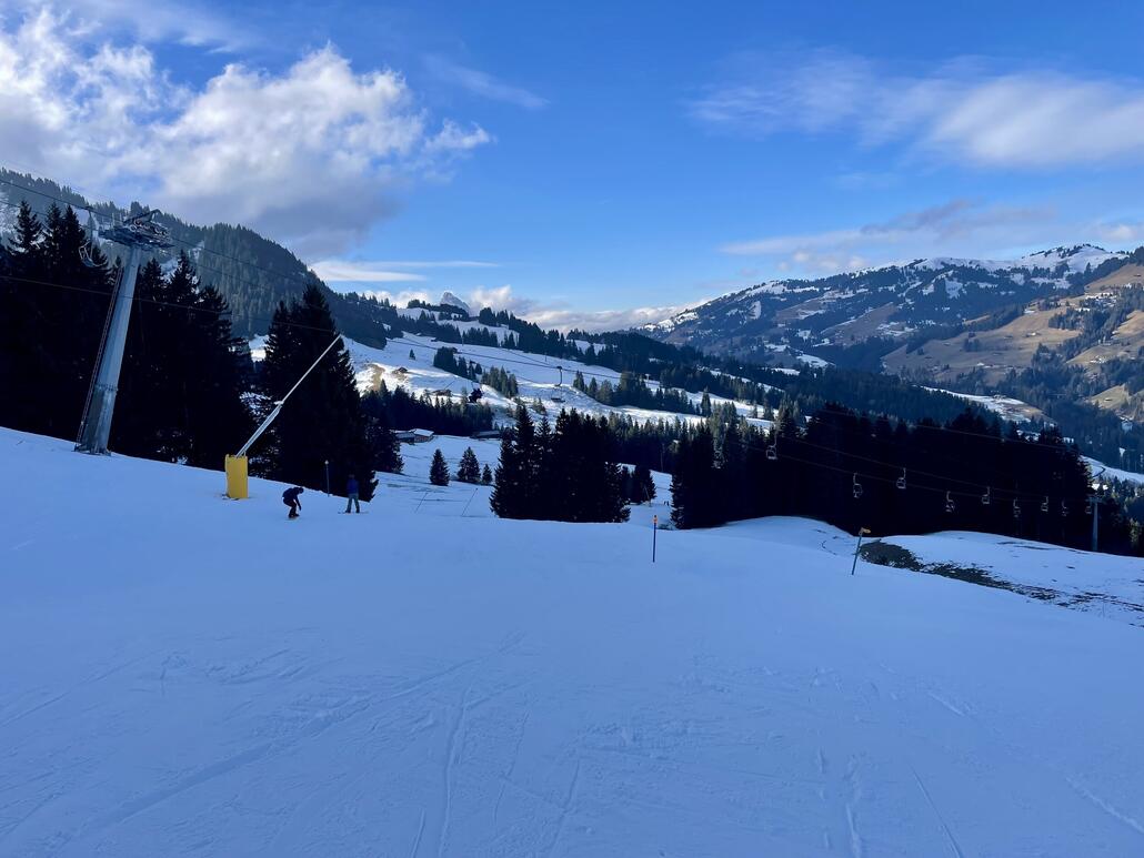 IMG_7852.jpeg (555.4 KiB) 2188 mal betrachtet Piste Nr. 13 am Büelti 2er KSB