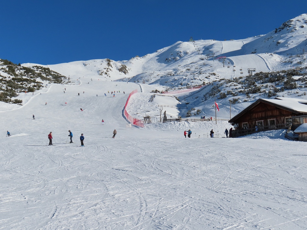 Blich nach oben aus der Nähe der Talstation der KSB