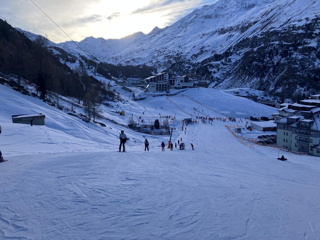 Den Schlepper fuhren wir einige Male, bis unser jüngster Sohn mit seiner Gruppe beim Sammelplatz ankam