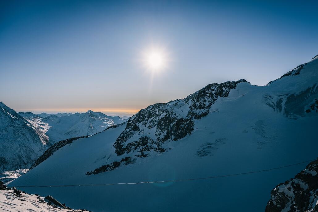 Blick in den Süden Richtung Italien vom Mittelallalin aus.