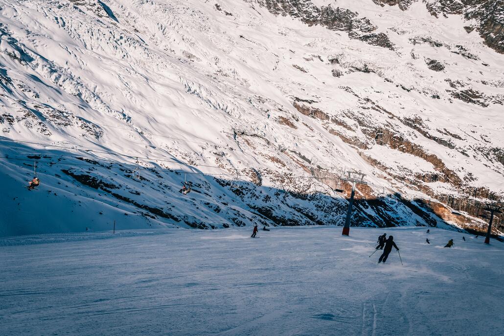 Die Piste Längfluh ist zwar schön, jedoch stärker frequentiert und deswegen oft schon früh in Mitleidenschaft gezogen.
