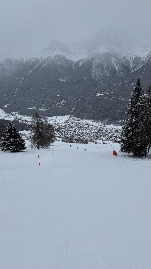 Auf der dritten Abfahrt nach Scuol