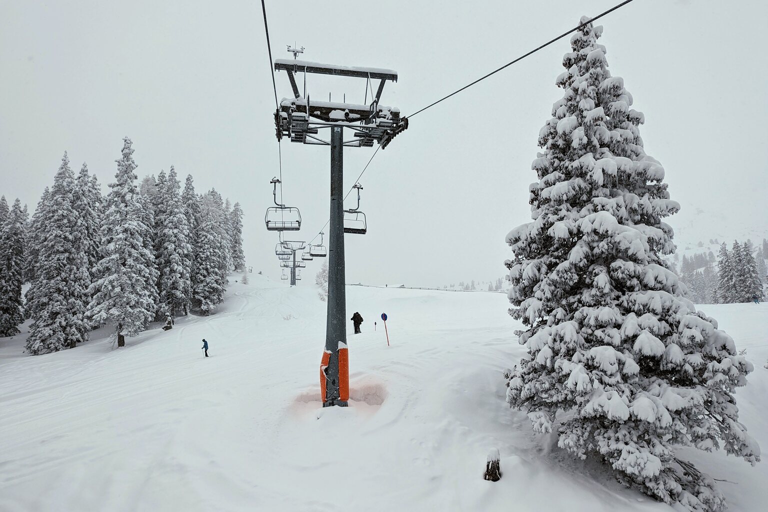 Familienabfahrt unterhalb der Grubigalm