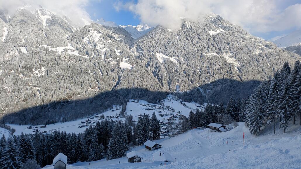 Auf der Talabfahrt 20d (blau)