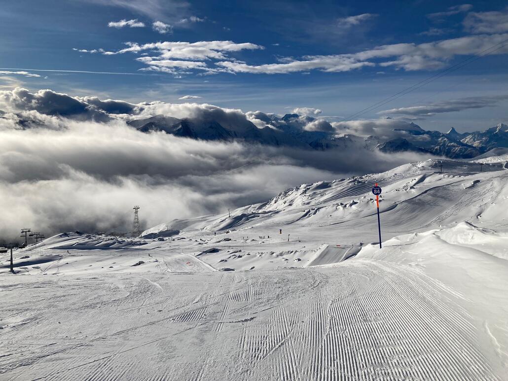 Ich glaube man sieht gut, dass niemand da ist, Rillen um 11Uhr…