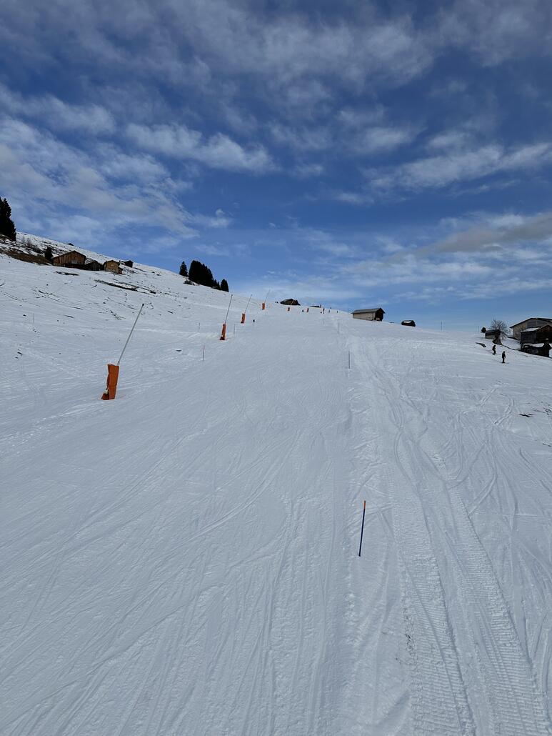 Falera Pisten super zum Fahren, schön sulzig am Nachmittag.