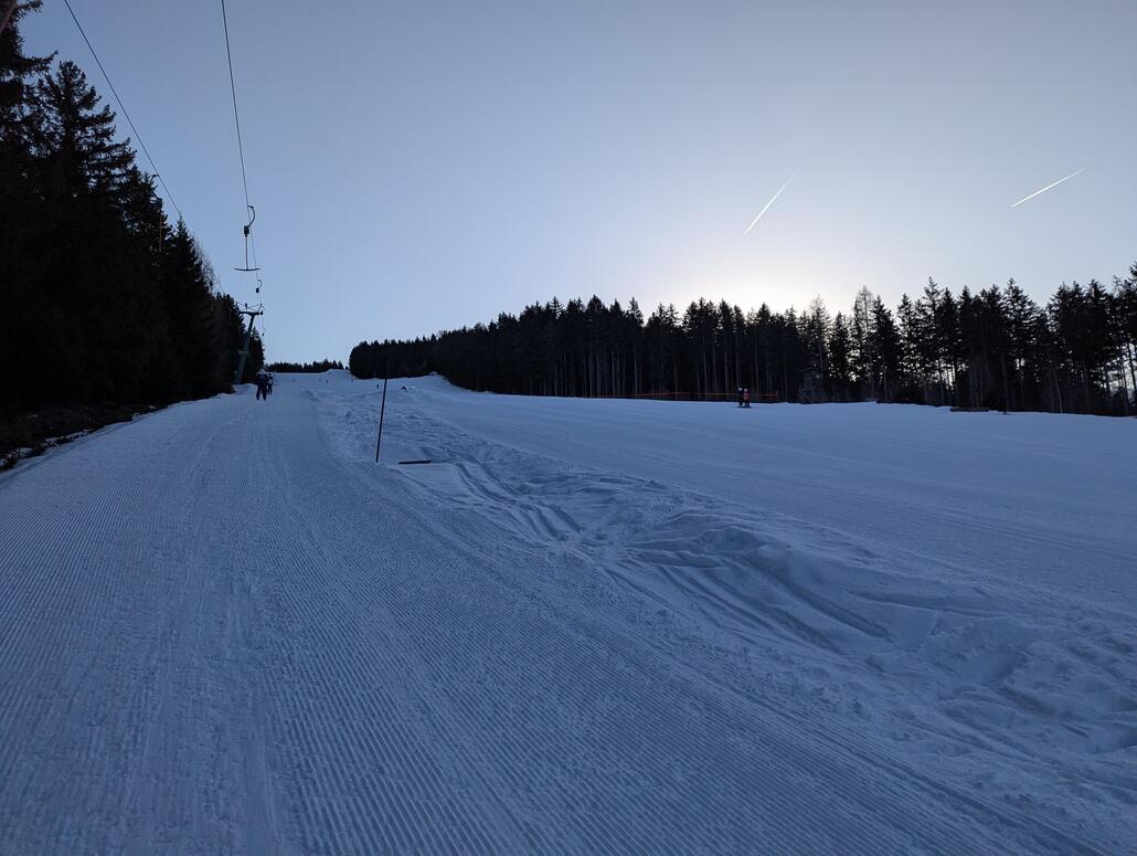 Oberer Teil dann neben der Piste