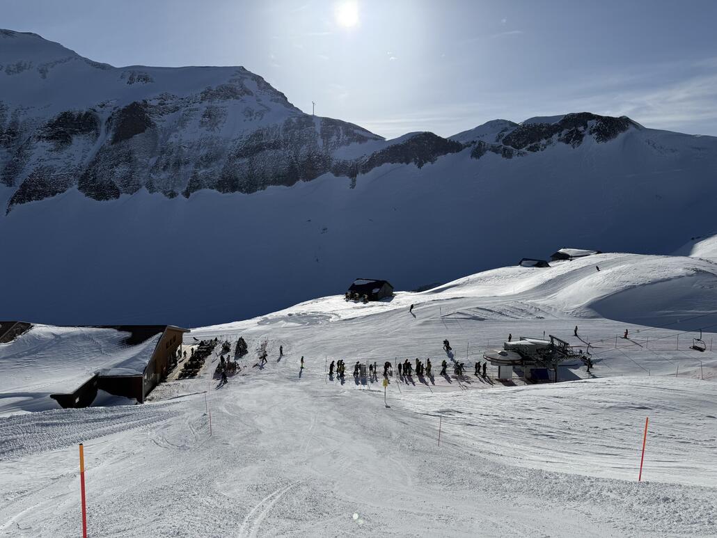 Unten am 4-SB Eisee waren die Wartezeiten jeweils wie auf dem Bild, etwa 1-2 min. Ganz okay.