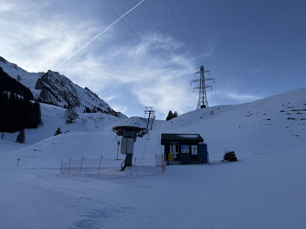 2-SL "Habbchegg" als reine Verbindungslift zurück ins Kerngebiet. Der einzigste Lift ohne Drehkreuze.
