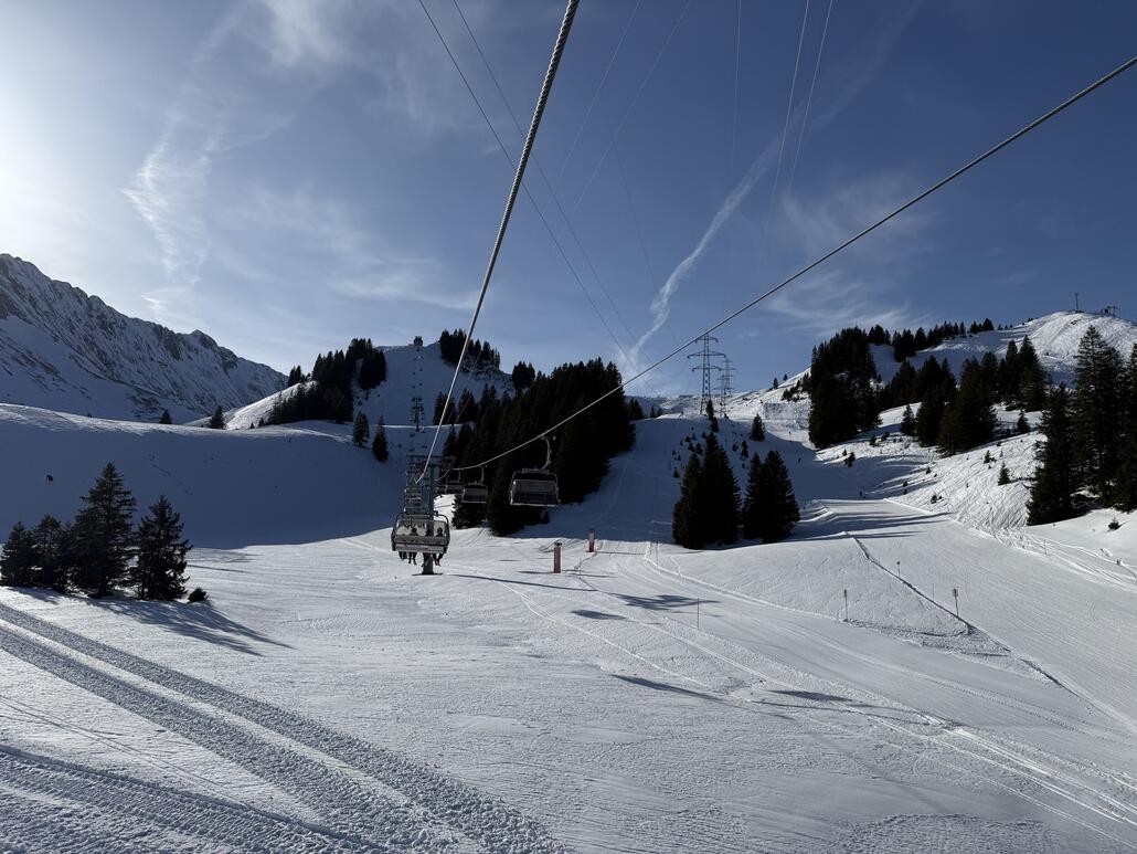 Am 4-KSB "Steinetli" als 2. Sektion musste wiederum 5 min gewartet werden, wie quasi erwartet. Deshalb für mich hier nur eine Fahrt heute.