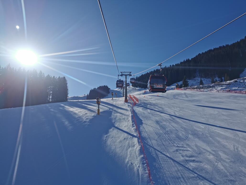 9. Schon beim Zwölferkogel. Untere Abfahrt hier für Trainierer gesperrt.