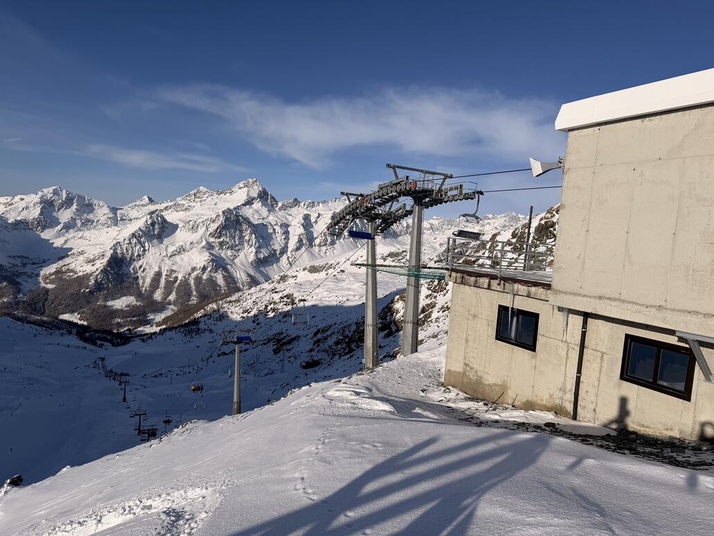 Colle Bettaforca, Übergang zum Bereich Gressoney.