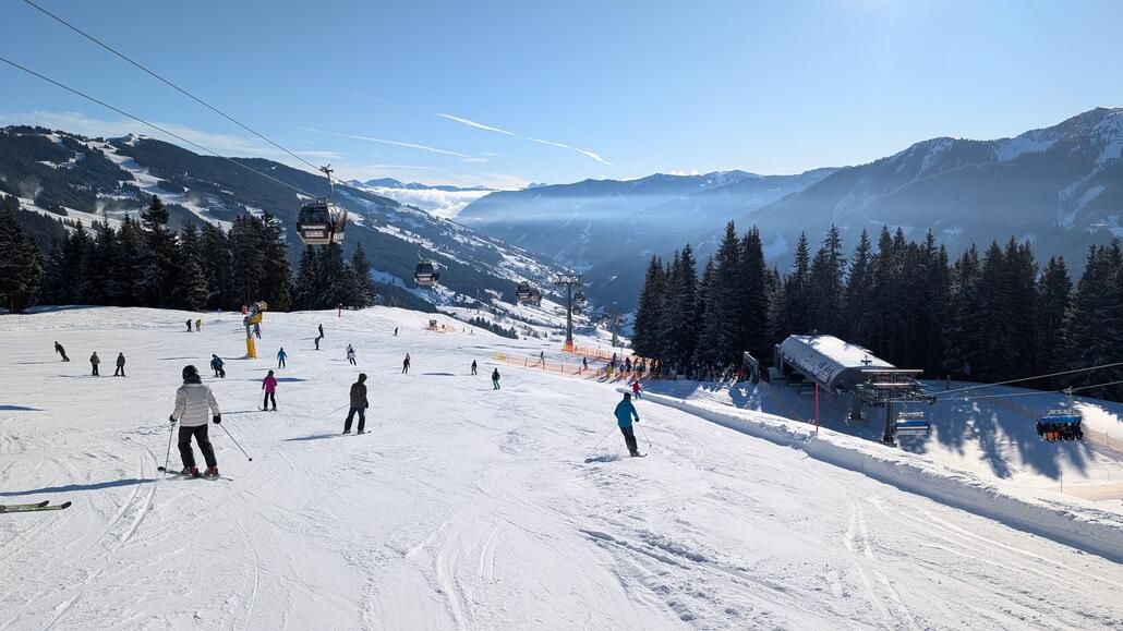 Es ist doch schon leider sehr voll aktuell, und die Pisten fahren sich schnell ab