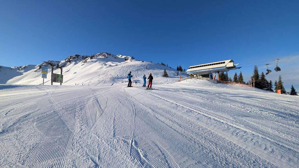 Super tolle rote Piste am 6er Sessel!