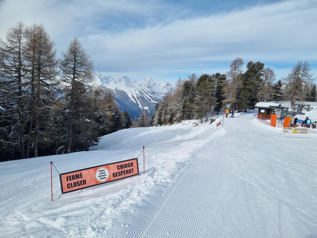Unbeschneite, geschlossene Jean Pierre mit einigen Spuren. Leider nicht mit Steinski hier, daher ausgelassen