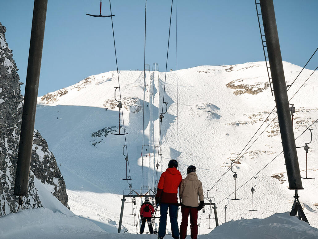 Danach geht es auf den höchsten Punkt auf knapp 3000m, dem Vorab.