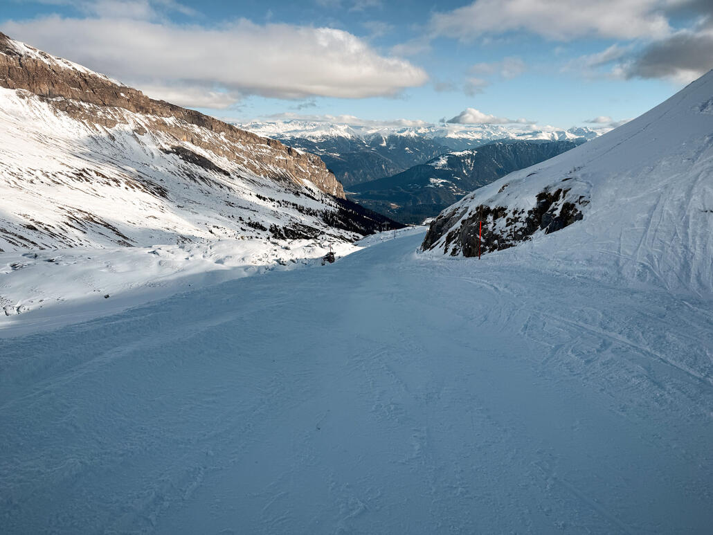 IMG_1715.JPG (1.08 MiB) 743 mal betrachtet Die Piste ist schön aber schmal.