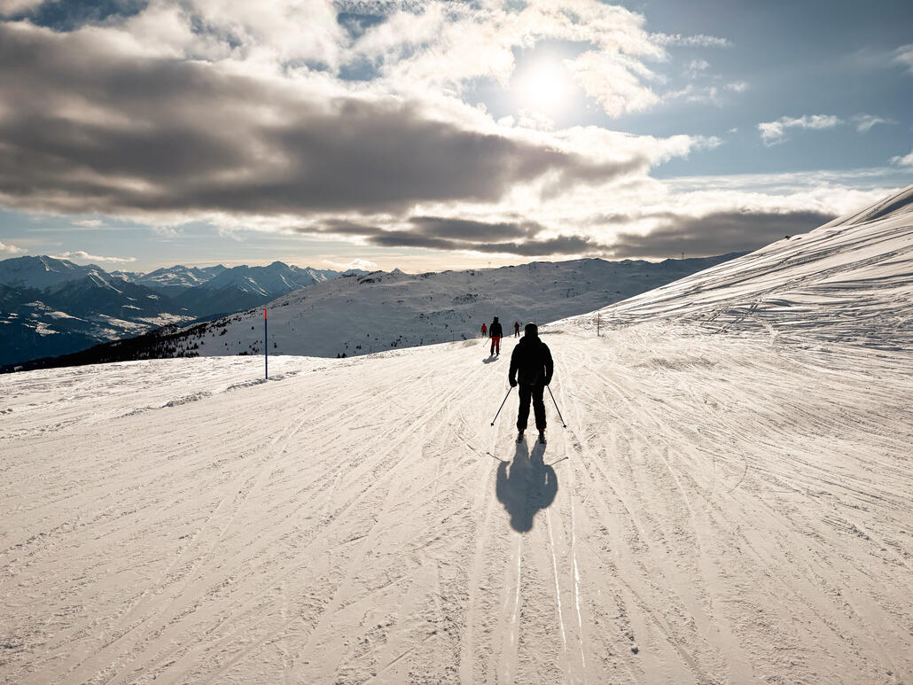 Schöne Abendstimmung mit Chrigel vor mir, weil ich bei ner Kreuzung anhalten musste. grrr.