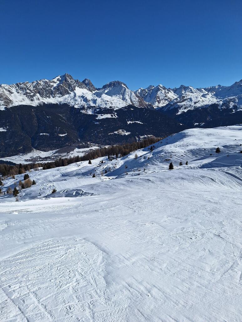 Geschlossene blaue Piste 10b - Lai Lung