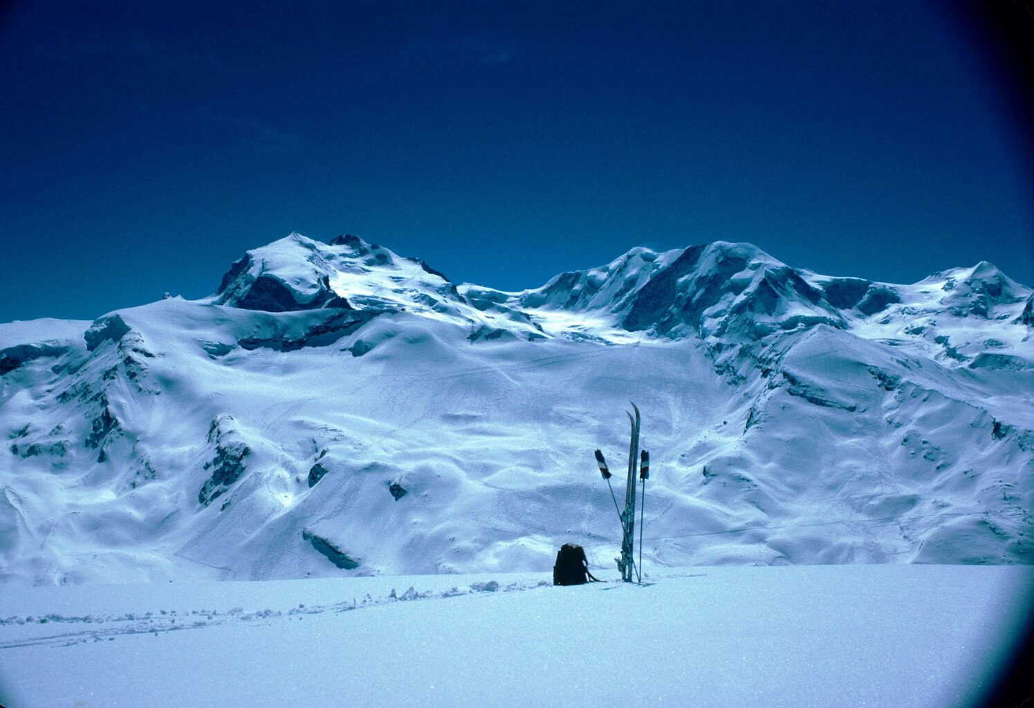 Blick Richtung Stockhorn- Monte Rosa - Rote Nase - Hohtälli
