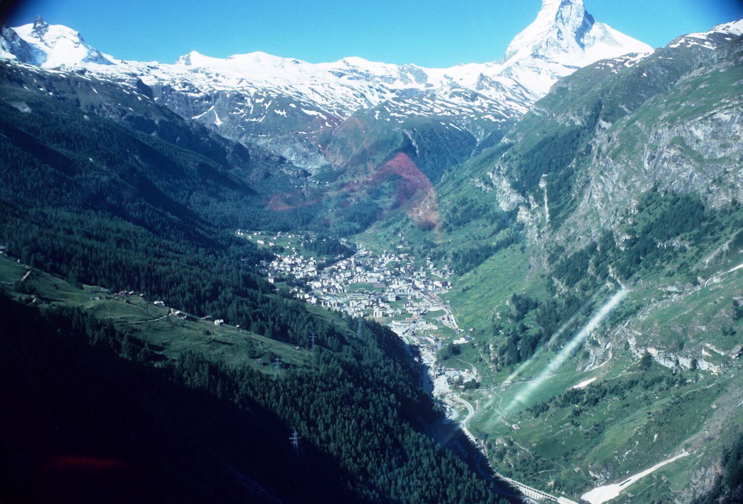 Zermatt aus Heli.jpg